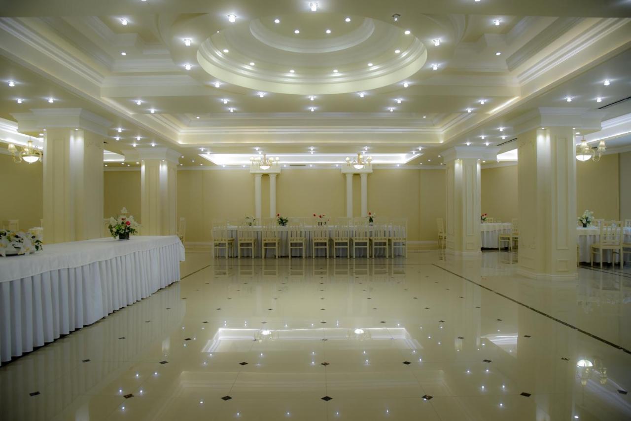 Imperial Hotel Ih エルバサン エクステリア 写真