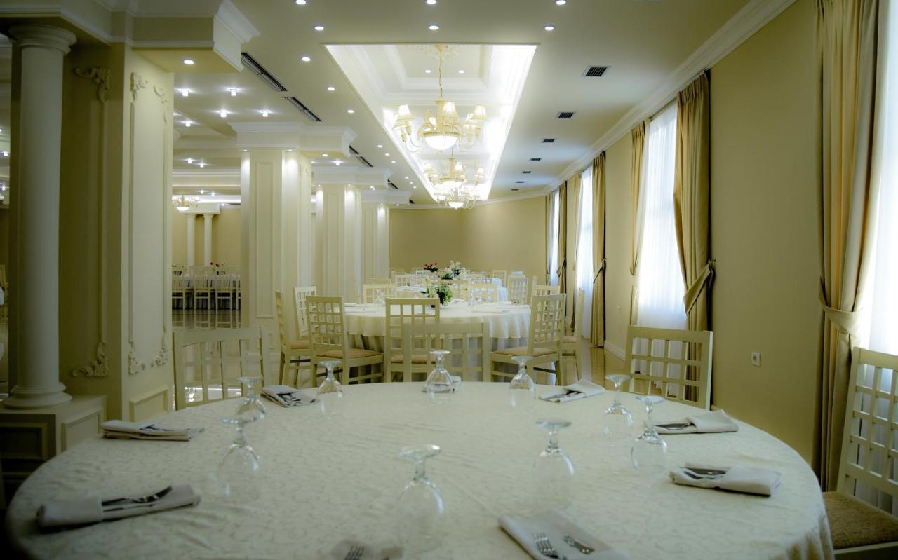 Imperial Hotel Ih エルバサン エクステリア 写真